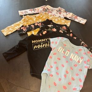 Bundle 6-12 months onesies